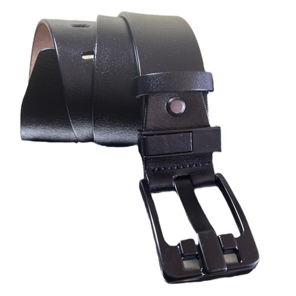 Men’s black leather belt 38” including belt buckle.‎ Black buckle B37 B33 B35